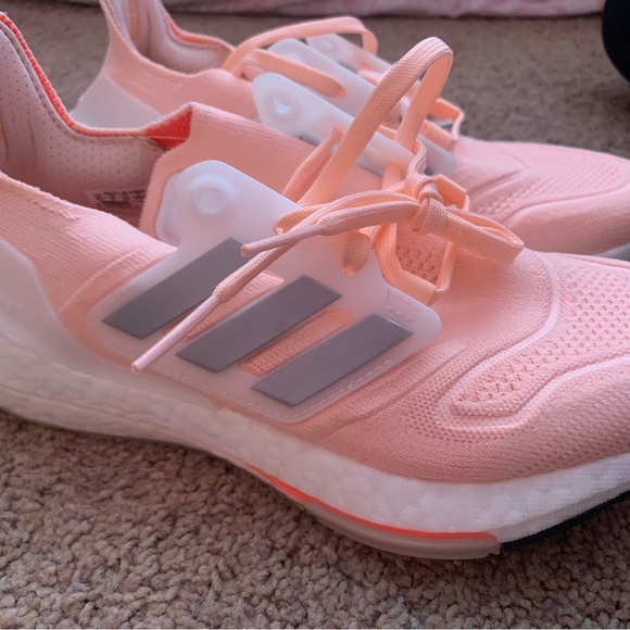 Adidas Peach Sneakers - Picture 6 of 7
